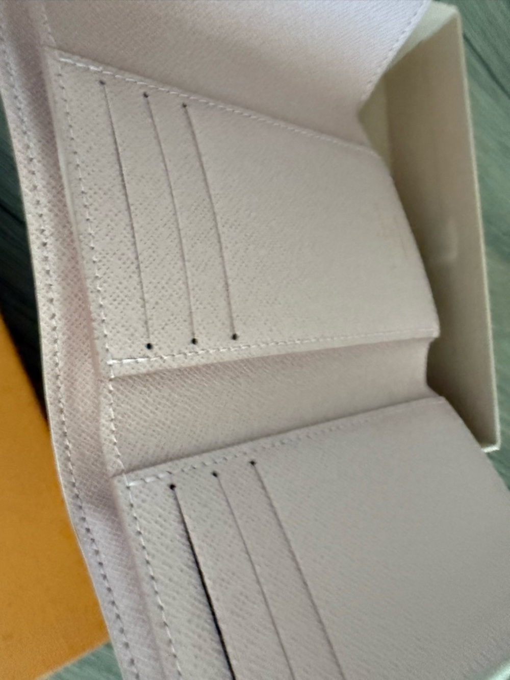 Louis Vuitton Damier Azur Small Wallet in Cream and Pink Snap - Picture 3 of 5
